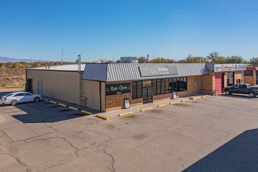 More Photos Of 804 S Main St, Belen Storefront For Sale