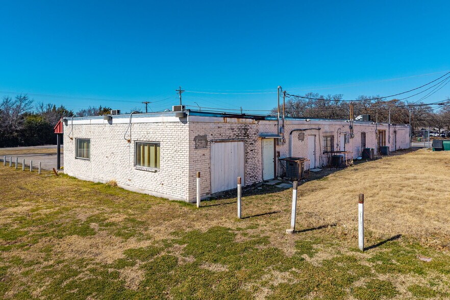 More Photos Of 3300 Shepherd Ln, Balch Springs Freestanding For Sale