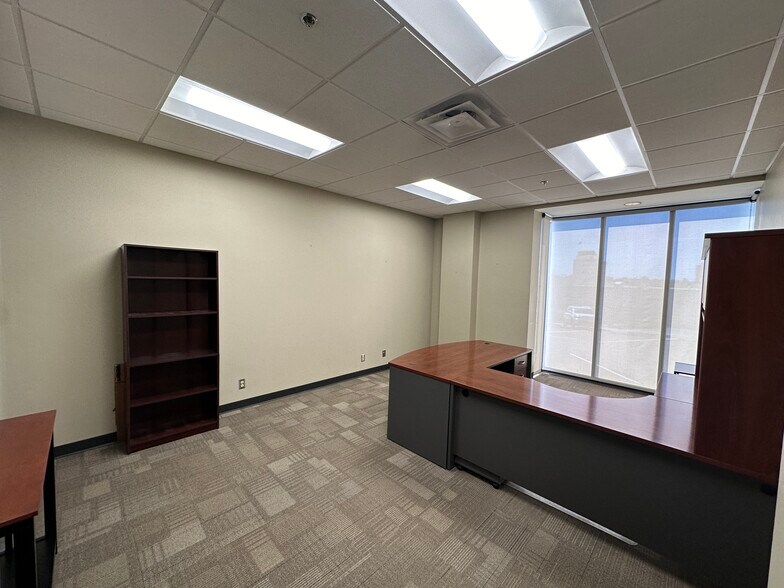 More Photos Of 1616 S Main St, Tulsa Office For Lease