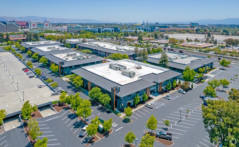 More Photos Of 3062 Bunker Hill Ln, Santa Clara Unknown For Lease