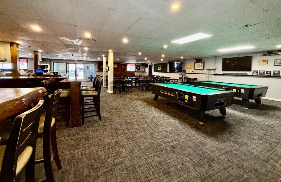 More Photos Of 1186 Worcester Rd, Framingham Hotel For Sale