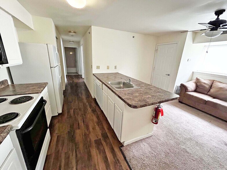 More Photos Of 150 N Main St, Mansfield Apartments For Sale