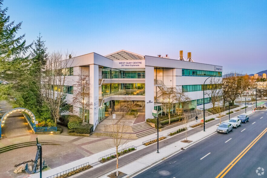 More Photos Of 267 W Esplanade, North Vancouver Office For Lease