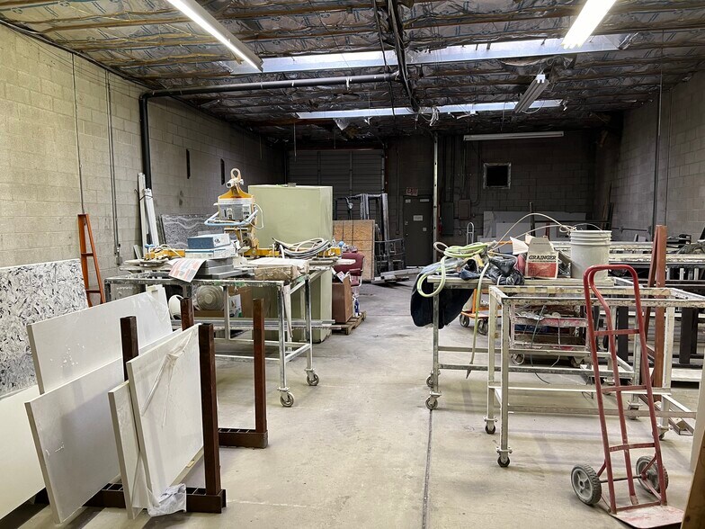 More Photos Of 3267 S 300 W, Salt Lake City Manufacturing For Lease