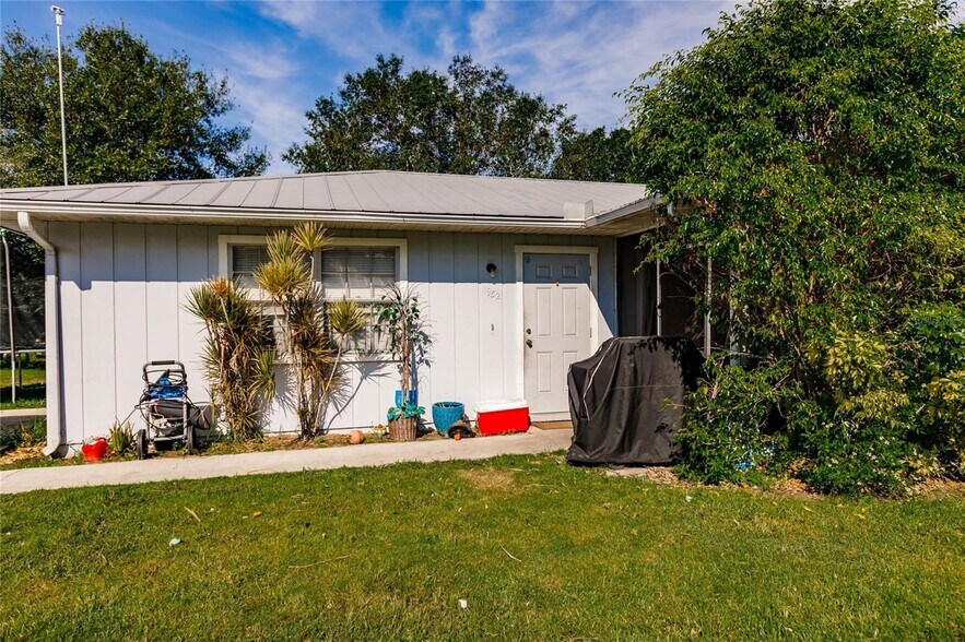 More Photos Of 1956 SE Cherry Dr, Arcadia Specialty For Sale