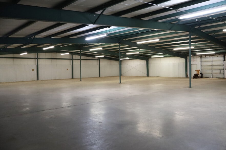 More Photos Of 5693 Old Salisbury Rd, Lexington Warehouse For Sale