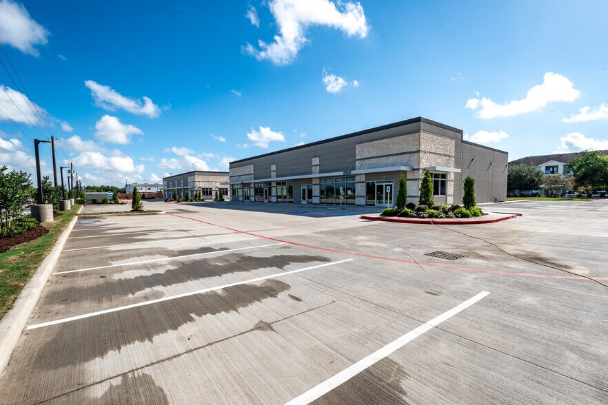 More Photos Of 3555 Canada, La Porte Storefront Retail Office For Lease