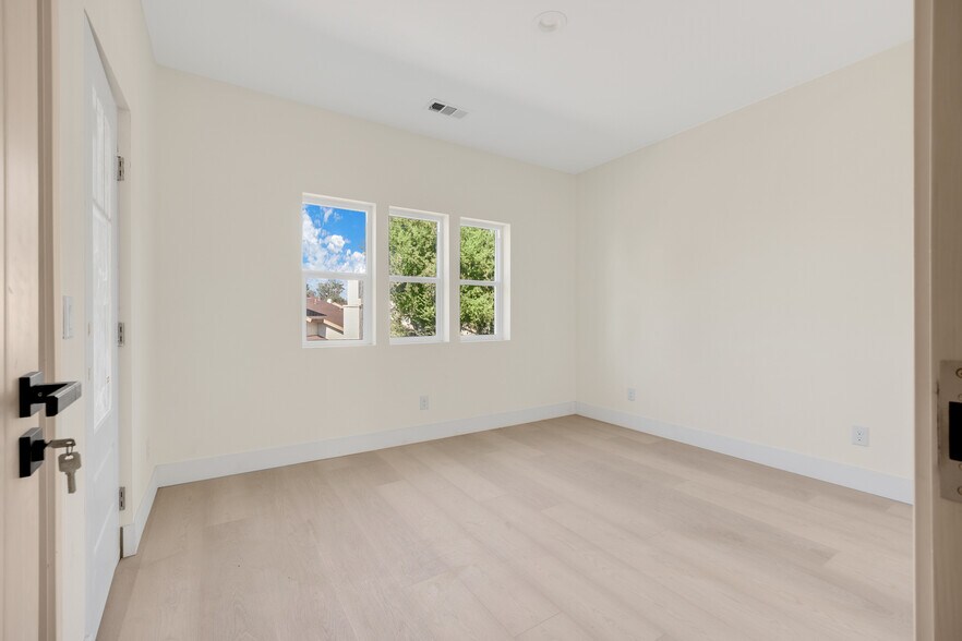 More Photos Of 3164 N Sterling Ave, San Bernardino Apartments For Sale