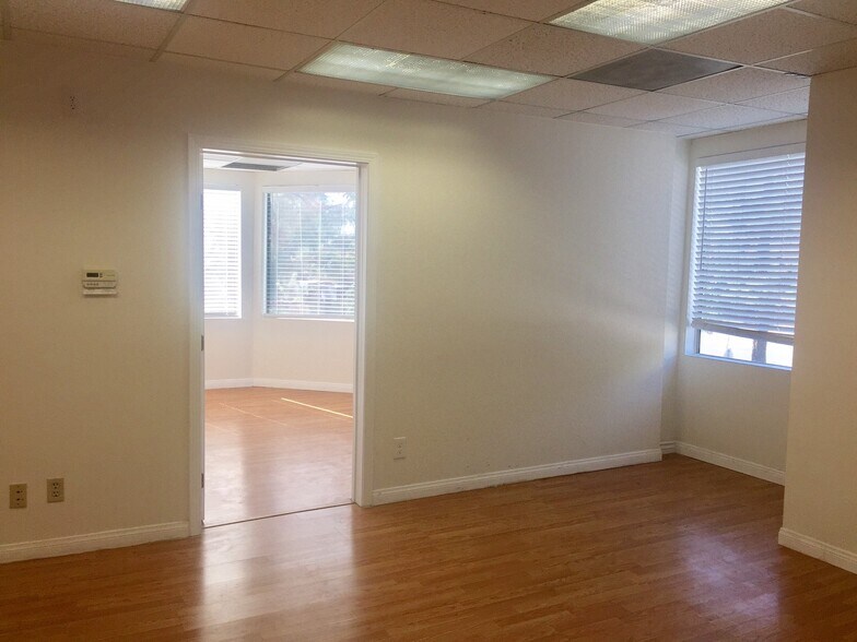 More Photos Of 2900 Bristol St, Costa Mesa Loft Creative Space For Lease