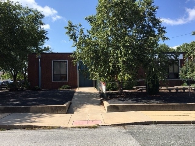 More Photos Of 2201 W 2nd St, Wilmington Schools For Sale