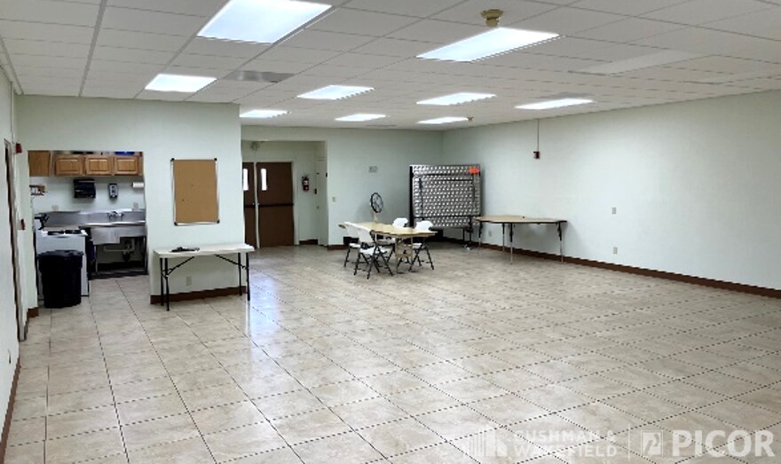 More Photos Of 712 S Wilmot Rd, Tucson Religious Facility For Sale
