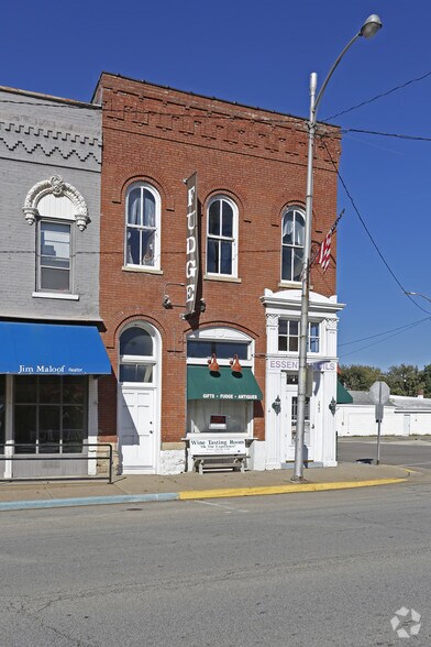 More Photos Of 233 5th St, Lacon Storefront Retail Residential For Sale
