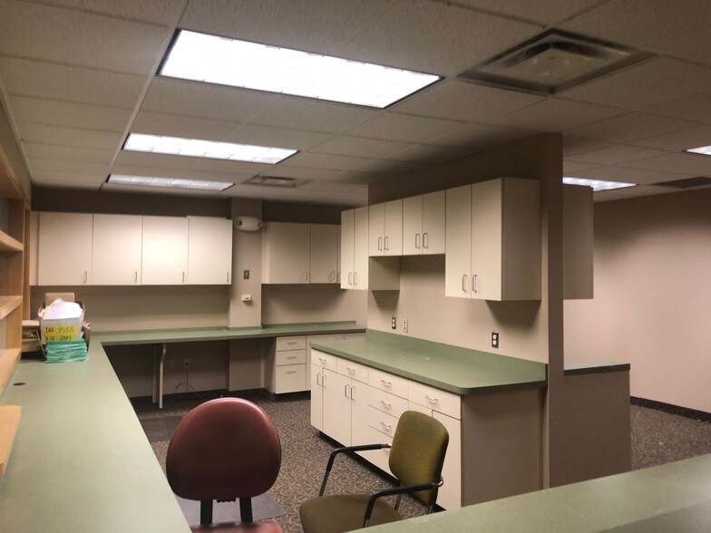 More Photos Of 3145 W Clark Rd, Ypsilanti Medical For Lease