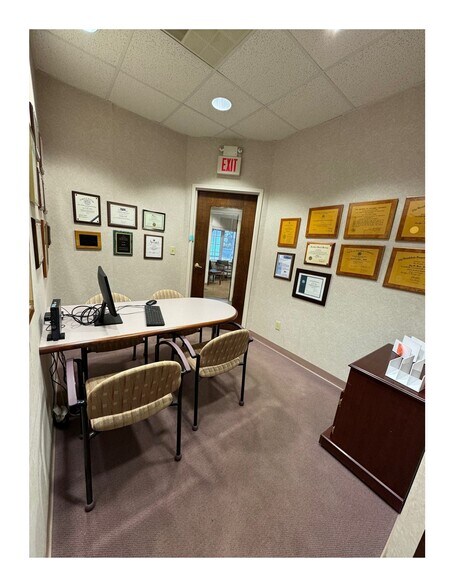 More Photos Of 160 S Livingston Ave, Livingston Office For Lease