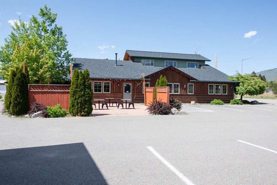 More Photos Of 72532 N Couture Loop, Arlee Restaurant For Sale