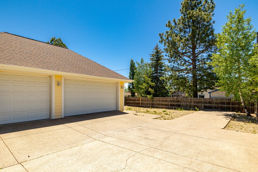 More Photos Of 303 W Juniper Ave, Flagstaff Hospitality For Sale