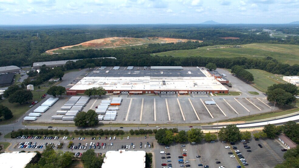 More Photos Of 401 W Hanes Mill Rd, Winston-Salem Manufacturing For Lease