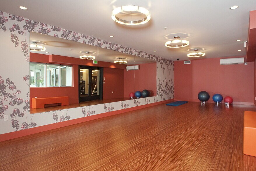 More Photos Of 523 Broadway E, Seattle Apartments For Lease