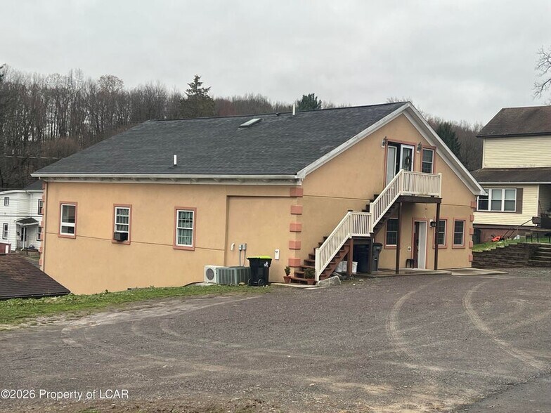 More Photos Of 197 Courtdale Ave, Courtdale Flex For Sale