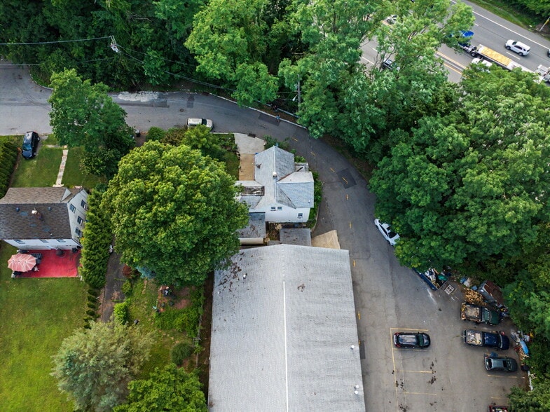 More Photos Of 23 Malcolm St, Morristown Industrial For Sale