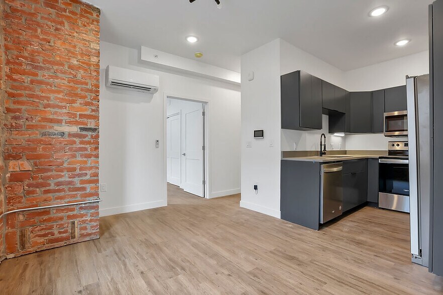 More Photos Of 595 E Broad St, Columbus Apartments For Sale
