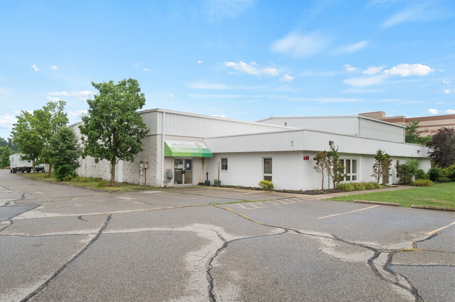 Primary Photo Of 600 Corporation Dr, Aliquippa Distribution For Sale