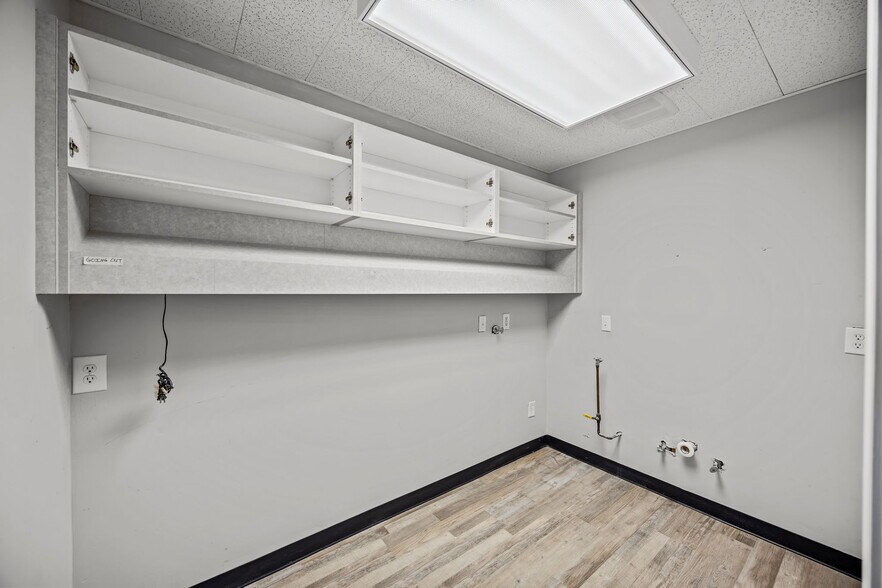 More Photos Of 44 Shoreline Dr, New Bern Medical For Sale