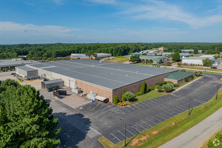 More Photos Of 35 Weathers St, Youngsville Manufacturing For Lease
