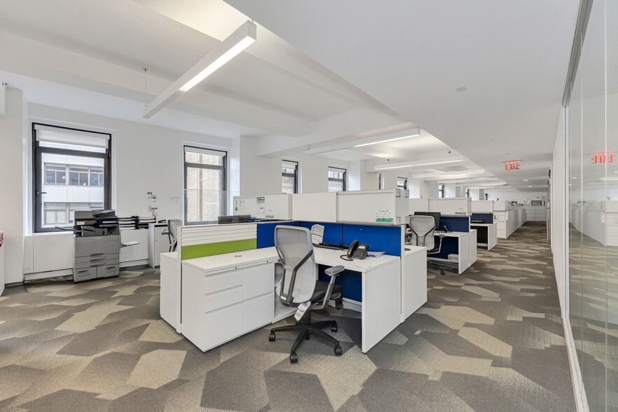 More Photos Of 40 Rector St, New York Office For Sale