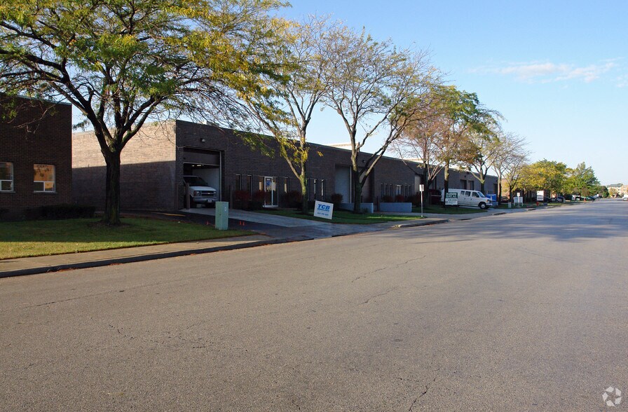 Primary Photo Of 1341-1371 Howard St, Elk Grove Village Warehouse For Sale