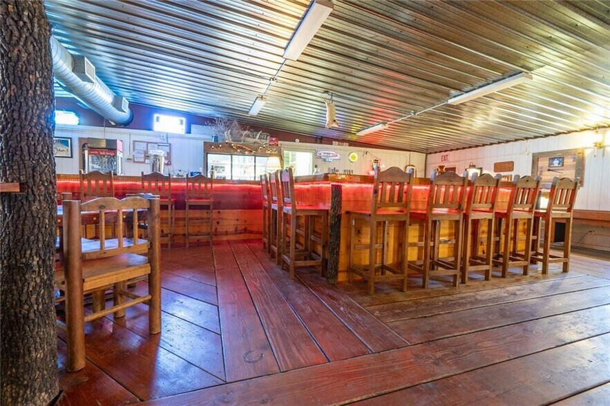 More Photos Of 233 Hwy 75, Sycamore Restaurant For Sale