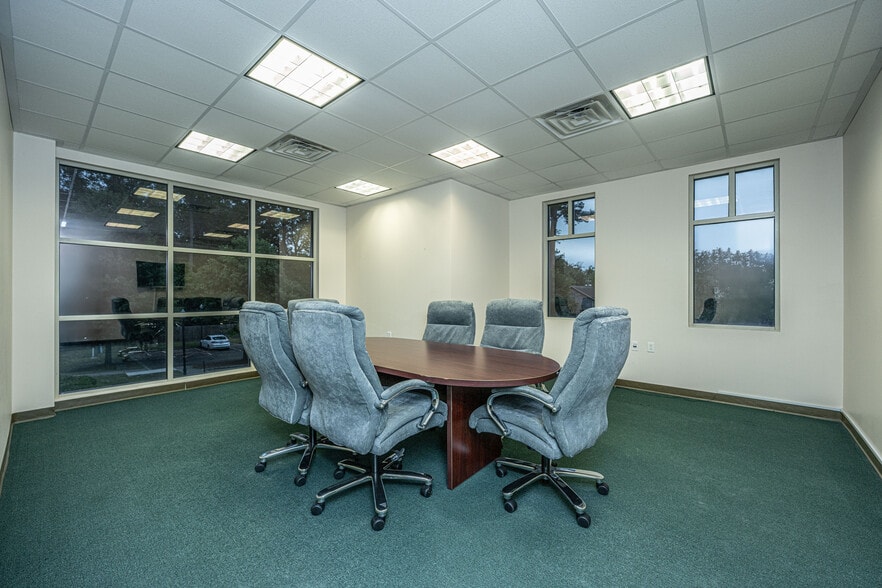 More Photos Of 901 Old Trolley Rd, Summerville Medical For Lease