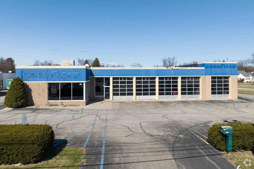 More Photos Of 1630 W Alexis Rd, Toledo Auto Repair For Sale