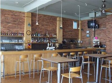 More Photos Of 208-212 Territorial Rd, Benton Harbor Restaurant For Lease