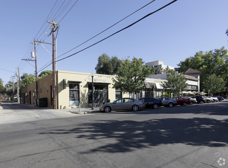 More Photos Of 1217-1221 18th St, Sacramento Storefront Retail Office For Lease