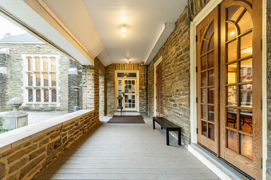 More Photos Of 190 Camp Hill Rd, Fort Washington Religious Facility For Lease