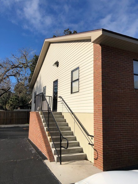 More Photos Of 506-508 Houston Ave NW, Live Oak Office For Sale