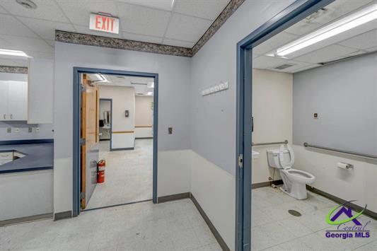 More Photos Of 114 Devaughn Ave, Montezuma Medical For Sale