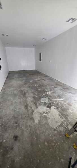 More Photos Of 1555 Yosemite Ave, San Francisco Warehouse For Lease