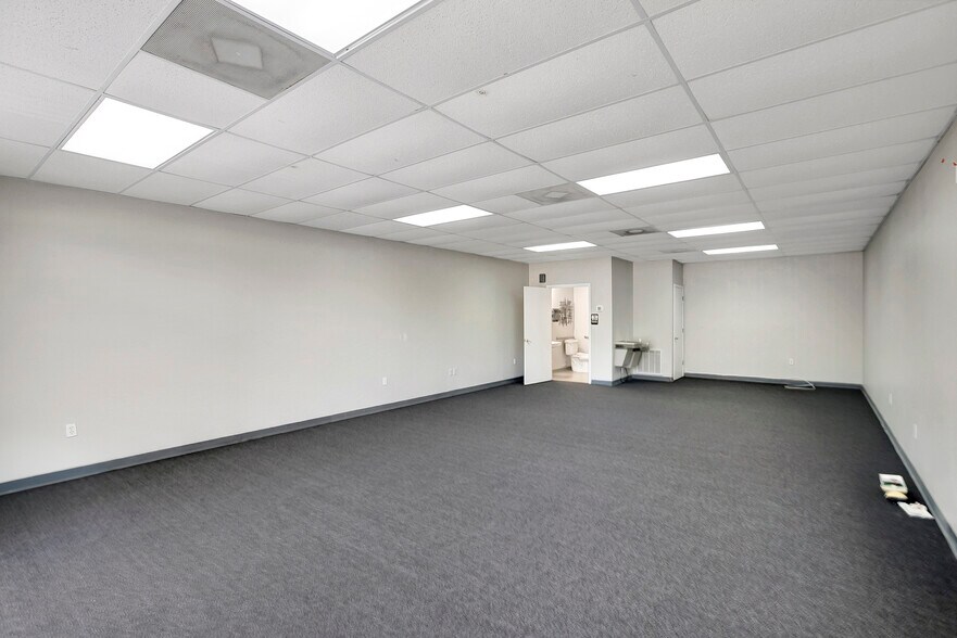 More Photos Of 7204 Massachusetts Ave, New Port Richey Unknown For Lease