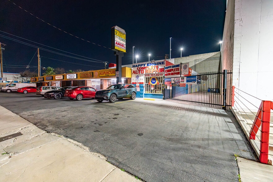 More Photos Of 15348 San Fernando Mission Blvd, Mission Hills Auto Repair For Sale