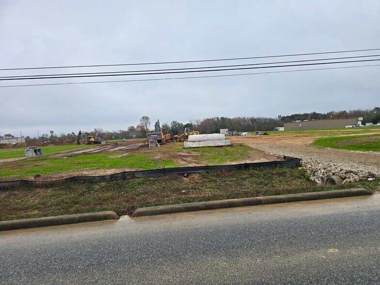 More Photos Of 1201 E 1st St, Humble Land For Lease