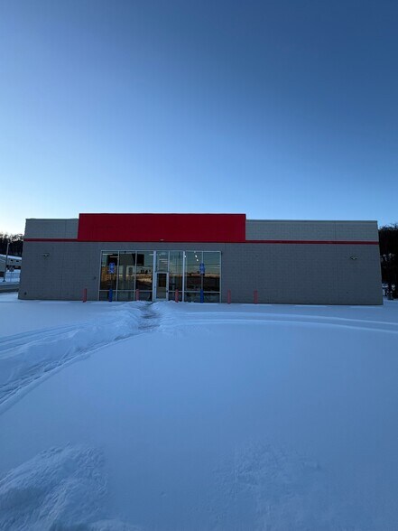 More Photos Of 201 N 7th St, Steubenville Freestanding For Sale