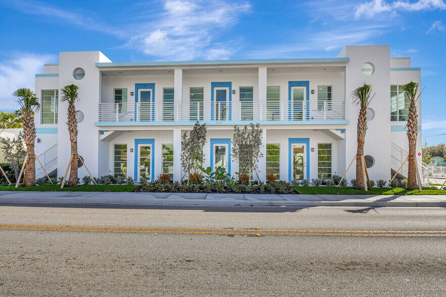 Primary Photo Of 802 N Federal Hwy, Lake Worth Beach Apartments For Lease