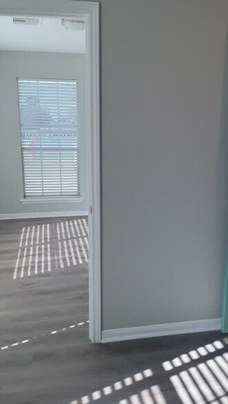 Primary Photo Of 2302 45th St, Galveston Office For Lease