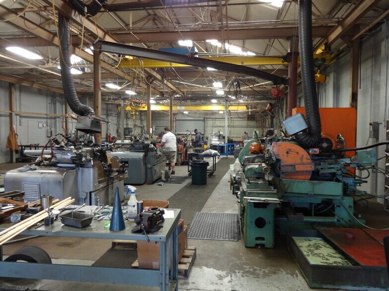 More Photos Of 1023 N Victor Ave, Tulsa Manufacturing For Sale