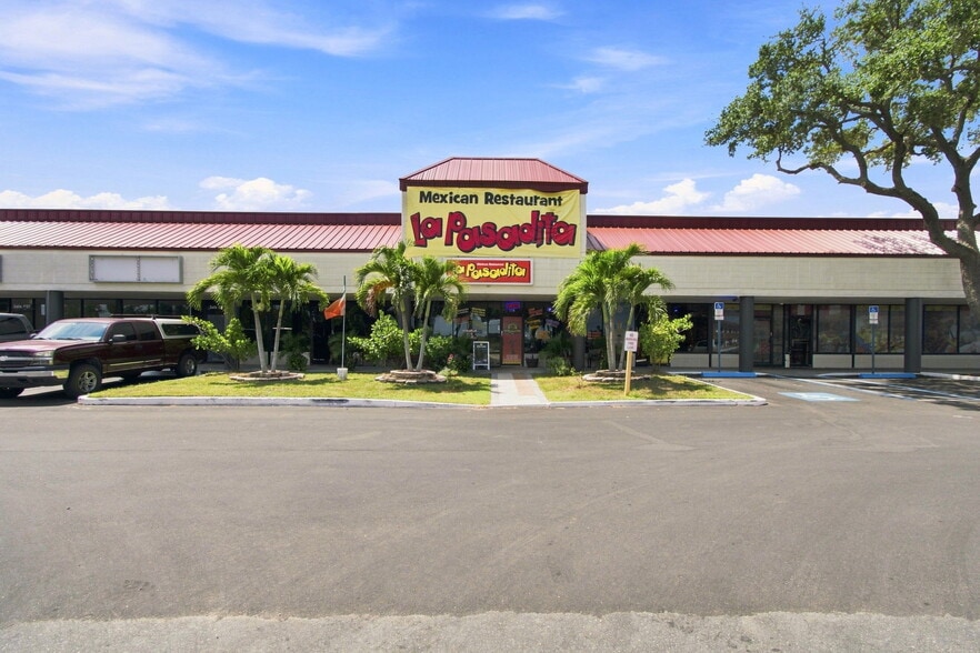 More Photos Of 14100 US Highway 19 N, Clearwater Unknown For Lease