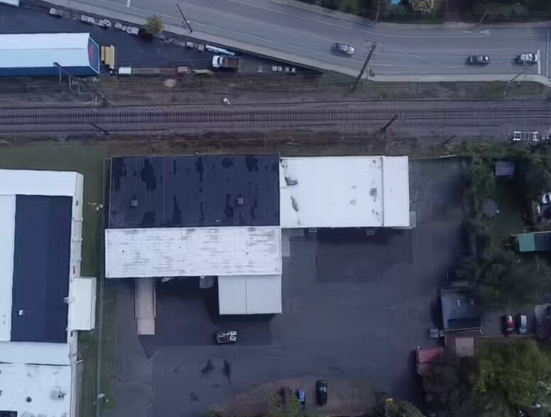 More Photos Of 100 N Penn St, Hatboro Warehouse For Sale