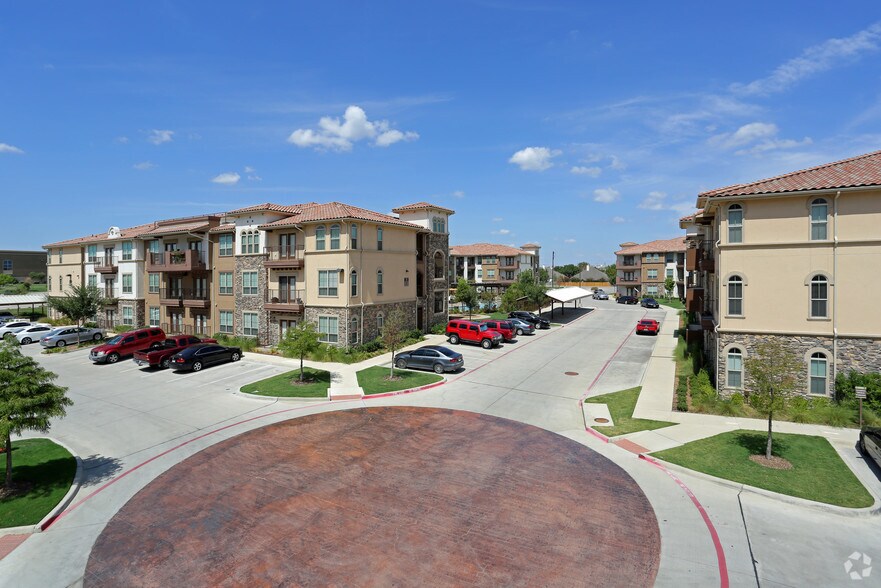 More Photos Of 1601 E Debbie Ln, Mansfield Apartments For Lease