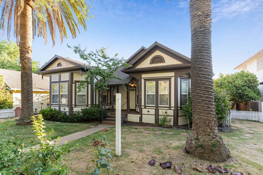 More Photos Of 578 E St, Lincoln Office Residential For Sale